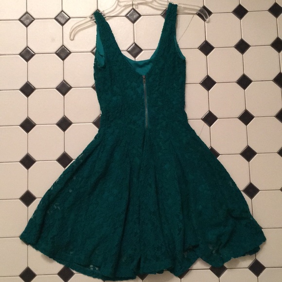 Outgrown - Picture 3 of 5